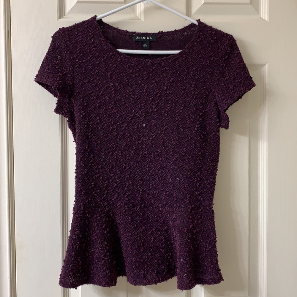 ๐ท3 for $25๐ทJessica, US S, Maroon Textured Cap Sleeved Sequin Peplum Top